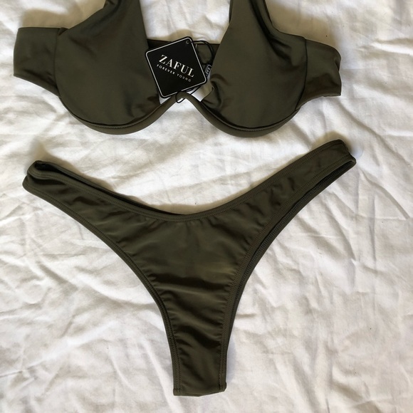 👙ZAFUL Bikini Set👙 - Picture 2 of 4